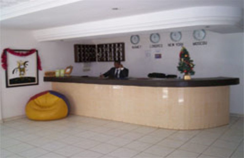 Homeland Hotel Ниамей Экстерьер фото